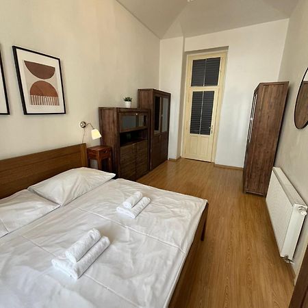 Kaprova - Old Town Apartments Прага Экстерьер фото