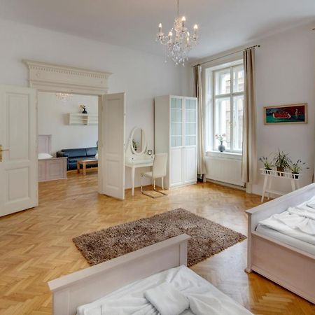 Kaprova - Old Town Apartments Прага Экстерьер фото