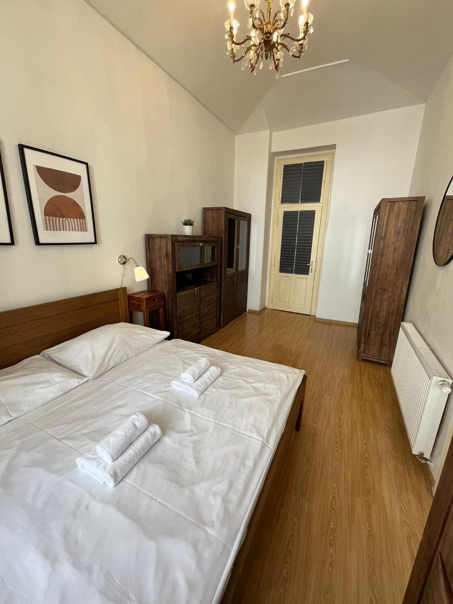 Kaprova - Old Town Apartments Прага Экстерьер фото