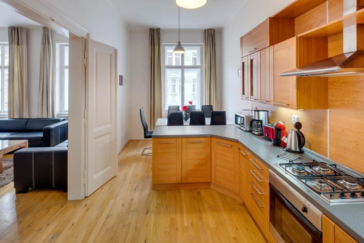 Kaprova - Old Town Apartments Прага Экстерьер фото
